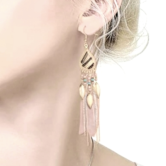 5 FOR $25 Boho Chic Statement Feather Earrings NWT - Picture 2 of 3